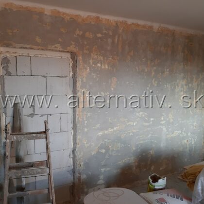 oškrabnanie starých náterov