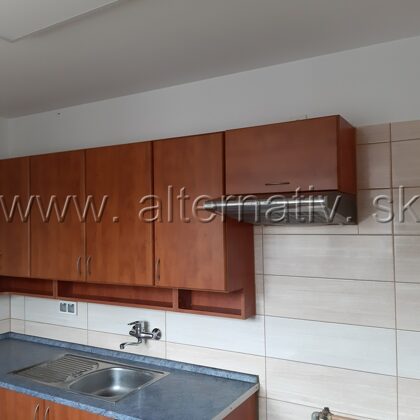 obkladanie stien obkladom